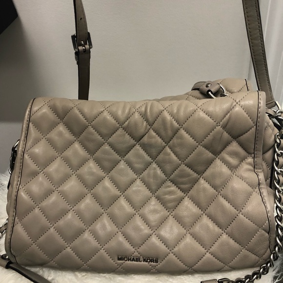 Crossbody Michael Kors purse - Picture 5 of 8